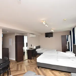 Dukes - Wita Stwosza , Breslavia Polonia